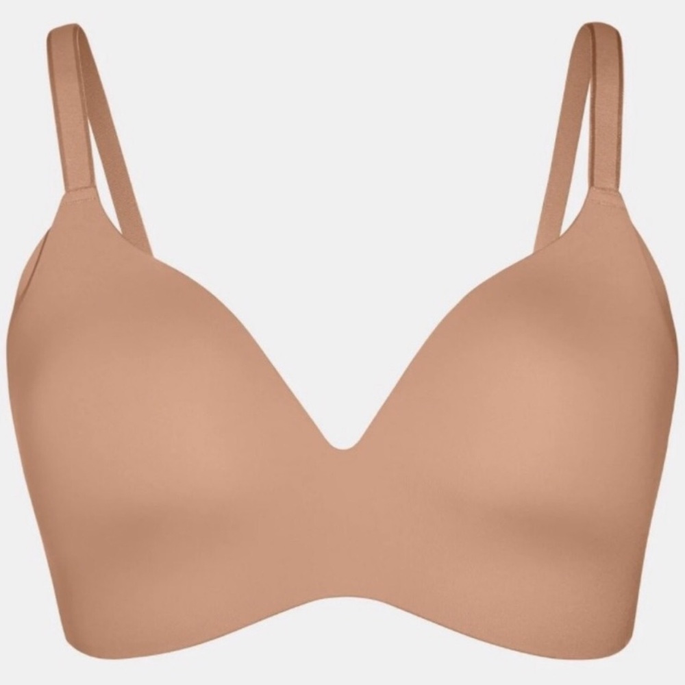 NWT $65 Knix 2 WingWoman Contour Bra Wireless Super Smooth Logo Molded Coverage